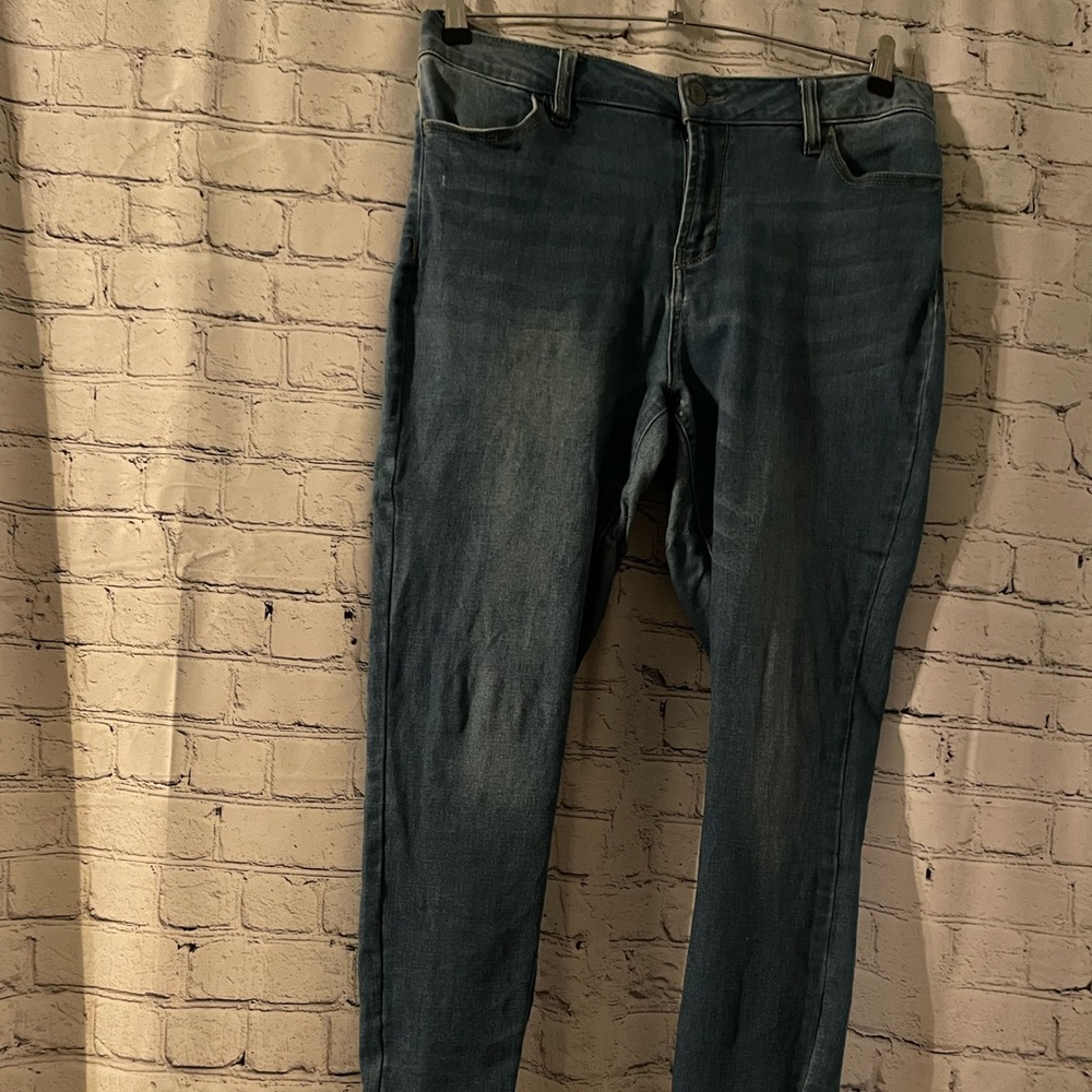 Mid Rise Jeggings